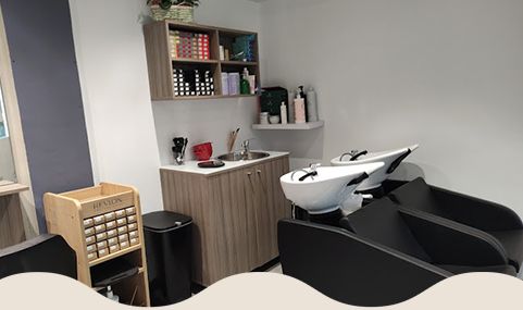 https://nataliastyle.es/wp-content/uploads/2023/11/CONTACTO-NATALIA-STYLE-PELUQUERIA-LES-FRANQUESES_3.jpg
